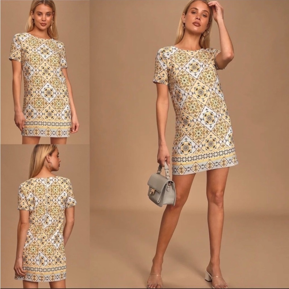 Lulu’s Dandy lion yellow print shift dress